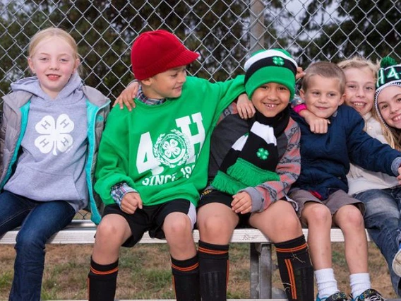 4-H kids on bench