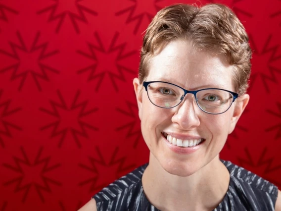 Photo of Jenn Parlin