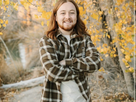 headshot-joseph-lanser.webp