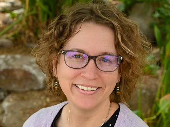 Naomi Pier