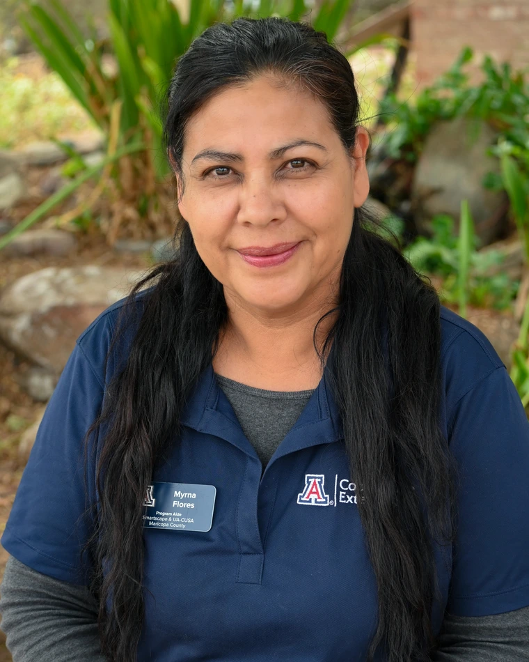 Myrna Flores